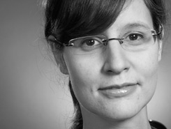 Lawyers - Sandra Monardo, Associate